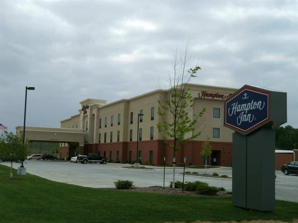 Hampton Inn Clinton Eksteriør bilde